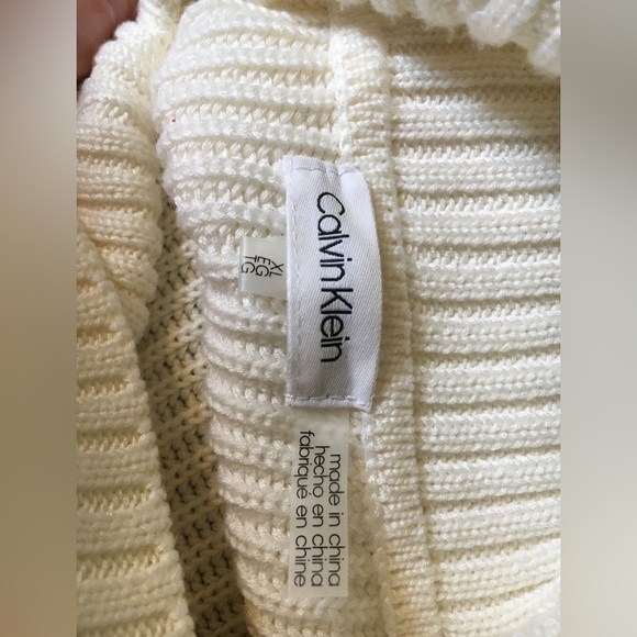 Calvin Klein sweater size Xl - Picture 2 of 2